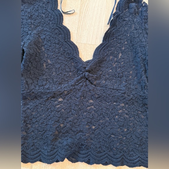 Zara Black Lace Scalloped Blouse - Picture 3 of 7